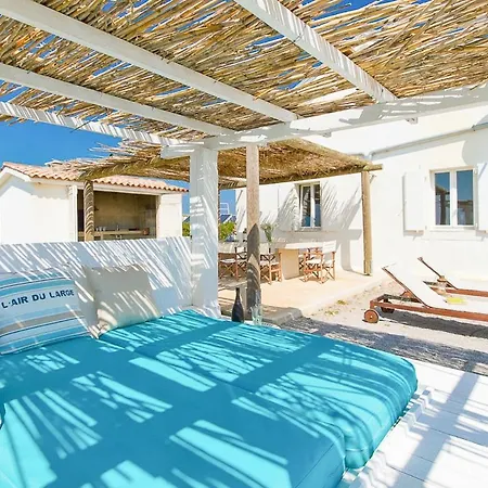 Sleeps 8 With Wifi *