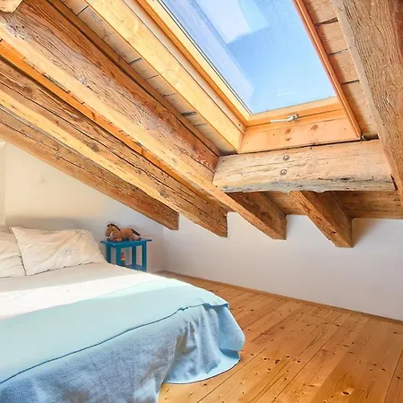 فيلة Sleeps 8 With Wifi